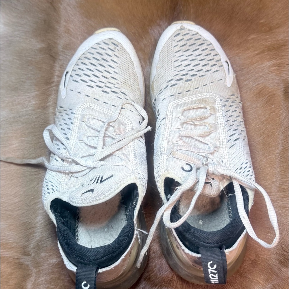 Nike White and Black Sneakers